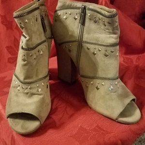 Jessica Simpson shoes